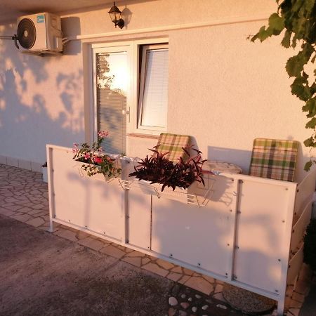 Guest House Pamela เซนญ์ ภายนอก รูปภาพ