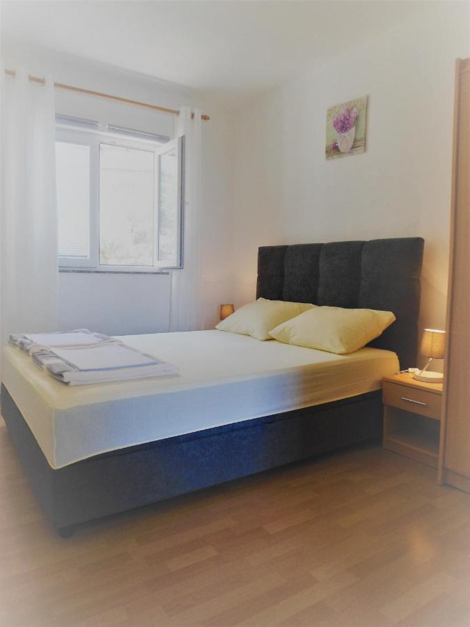 Guest House Pamela เซนญ์ ภายนอก รูปภาพ