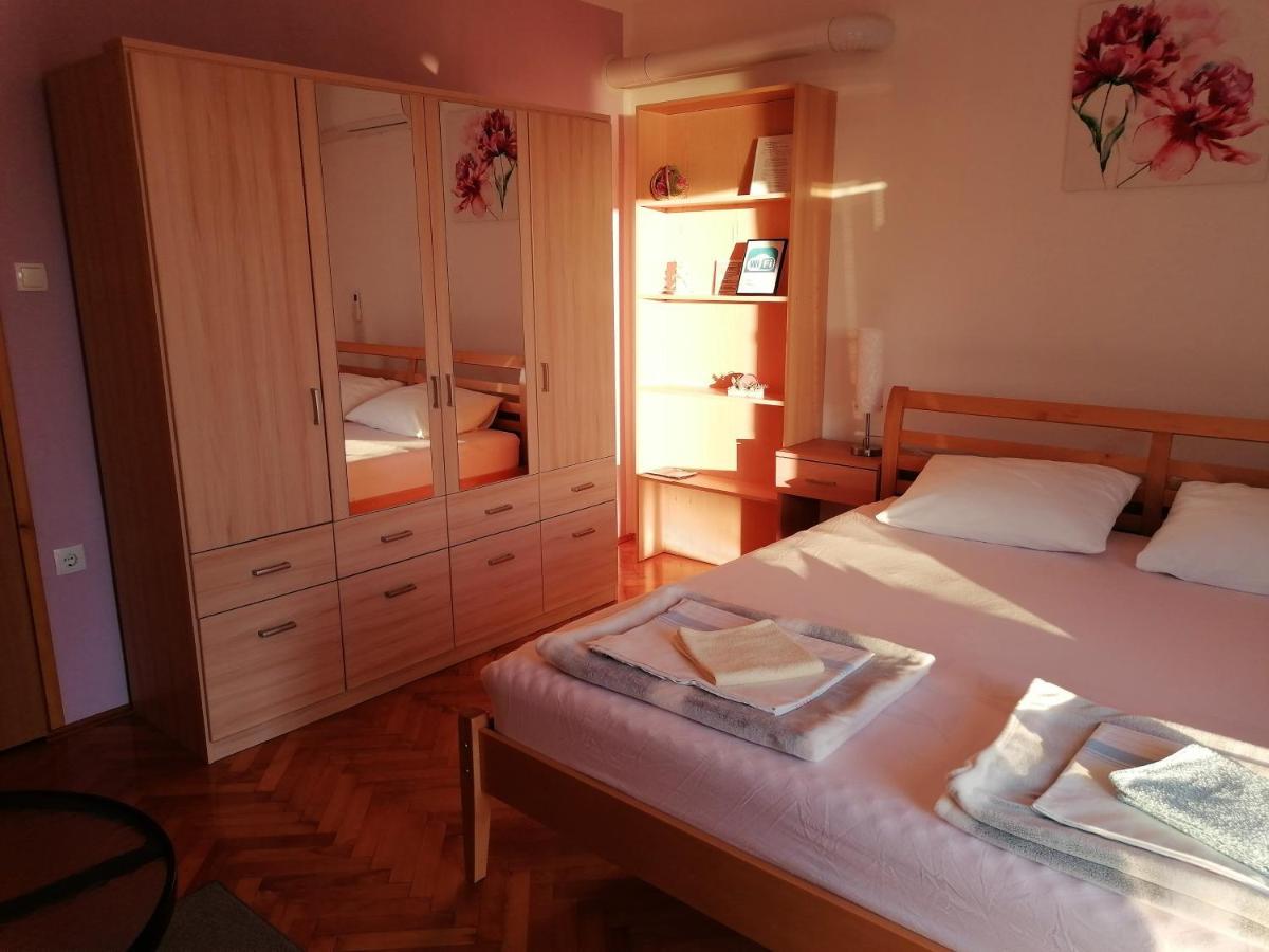 Guest House Pamela เซนญ์ ภายนอก รูปภาพ