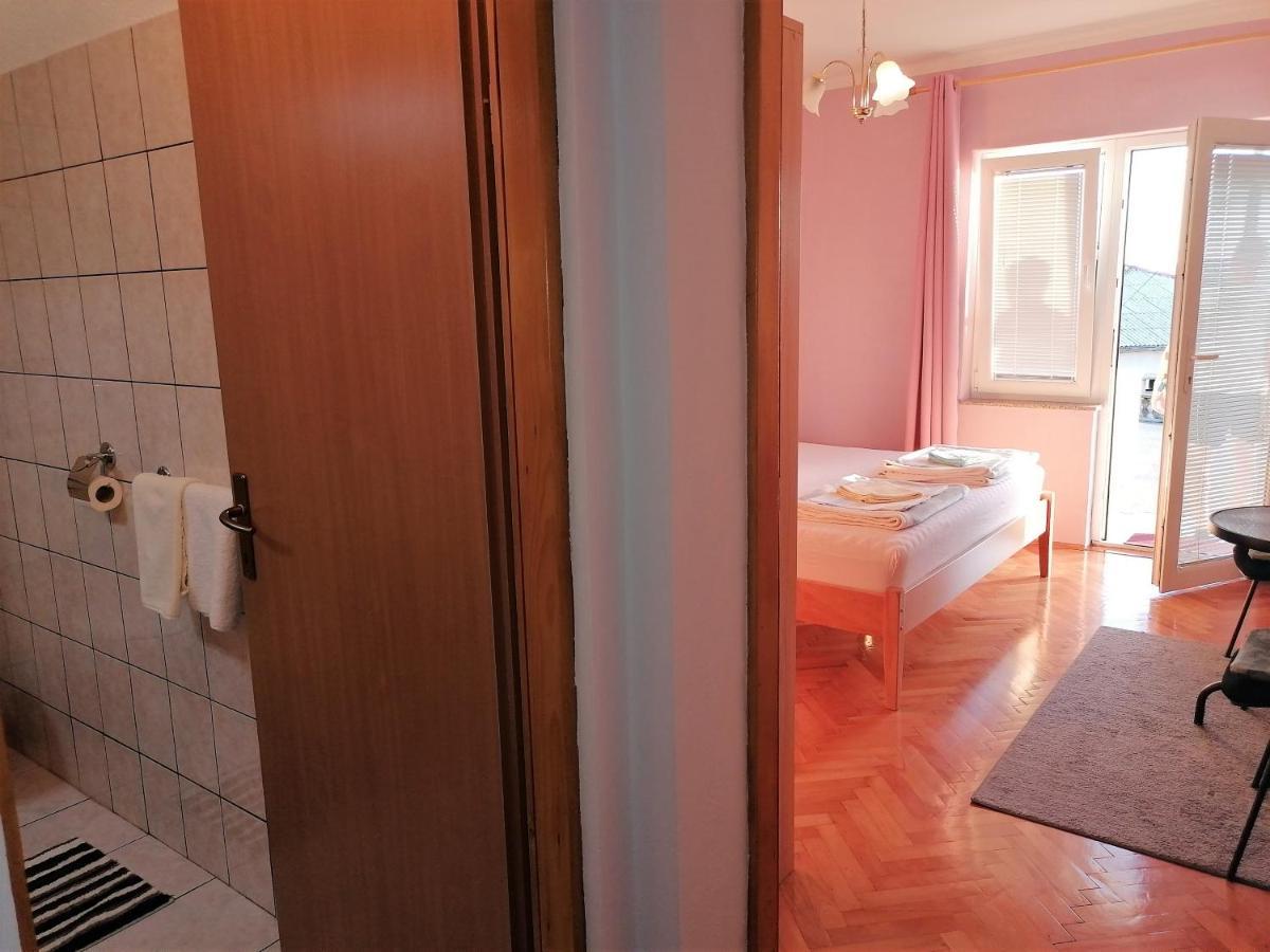 Guest House Pamela เซนญ์ ภายนอก รูปภาพ