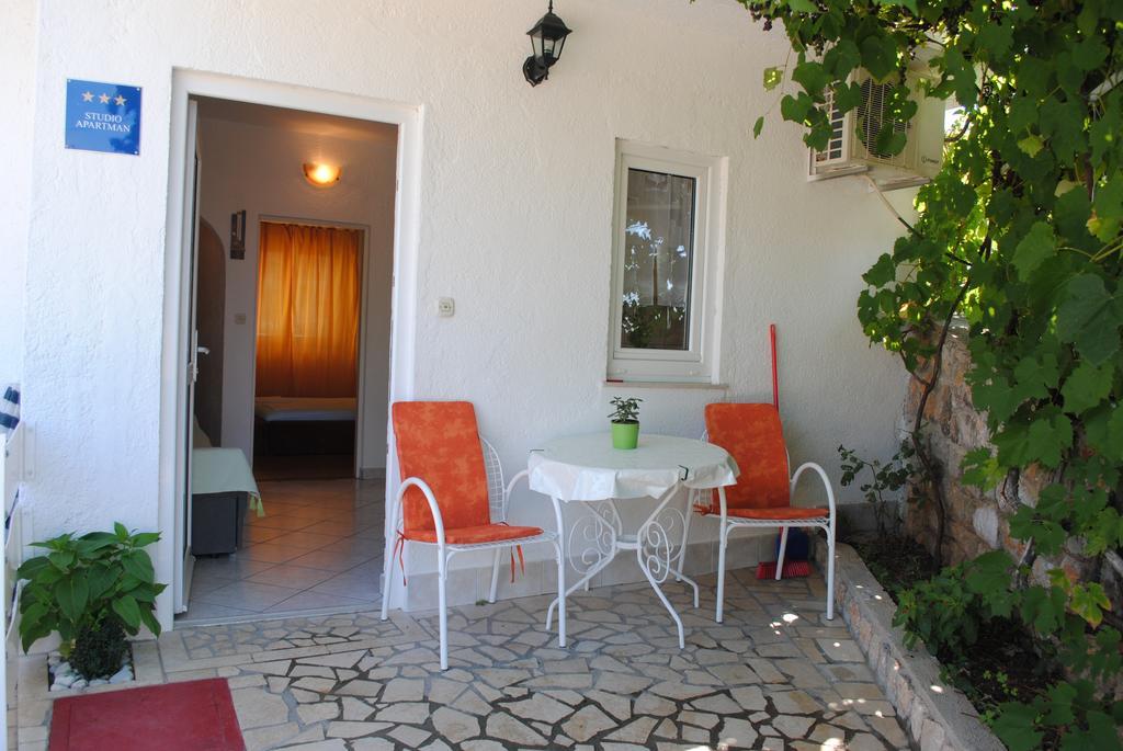 Guest House Pamela เซนญ์ ภายนอก รูปภาพ